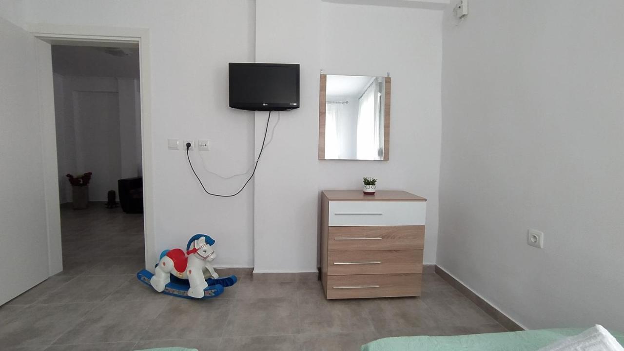 アギア・トリアダCozy Ground Floor Houseアパートメント エクステリア 写真